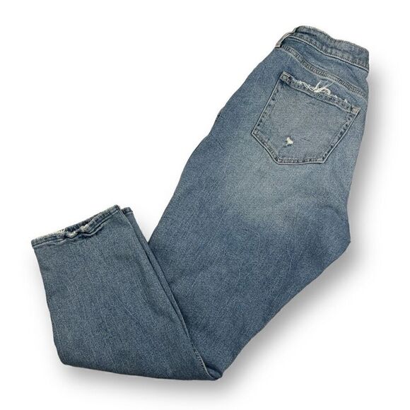 Hollister Curvy High Rise Mom Distressed Jeans Size 11 - Picture 1 of 8